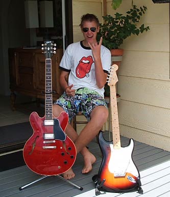 gibson ES335 ES-335 fender strat peavy classic valve